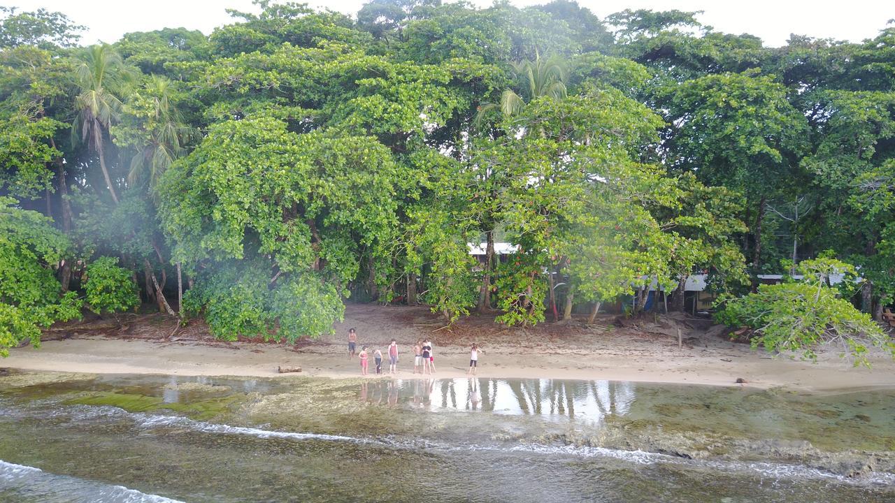 Хостел Oasis Puerto Viejo de Talamanca Экстерьер фото