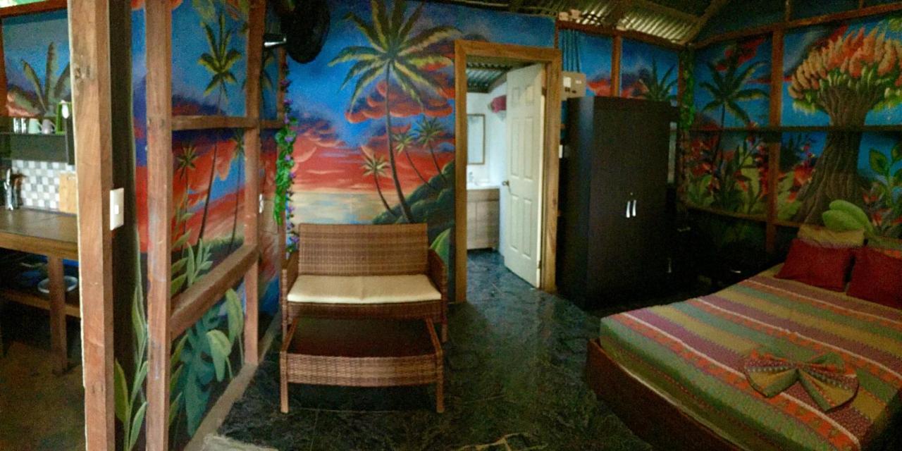 Хостел Oasis Puerto Viejo de Talamanca Экстерьер фото